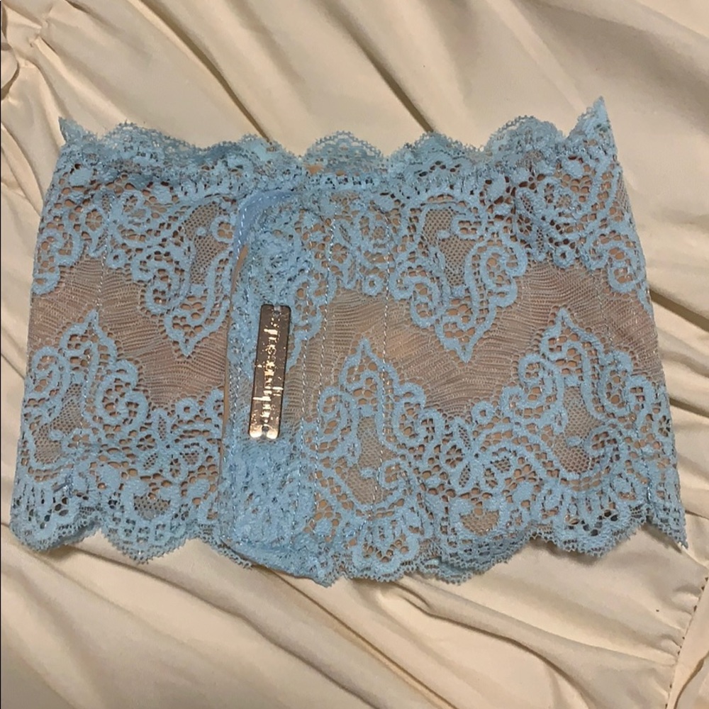 Blue lace garter